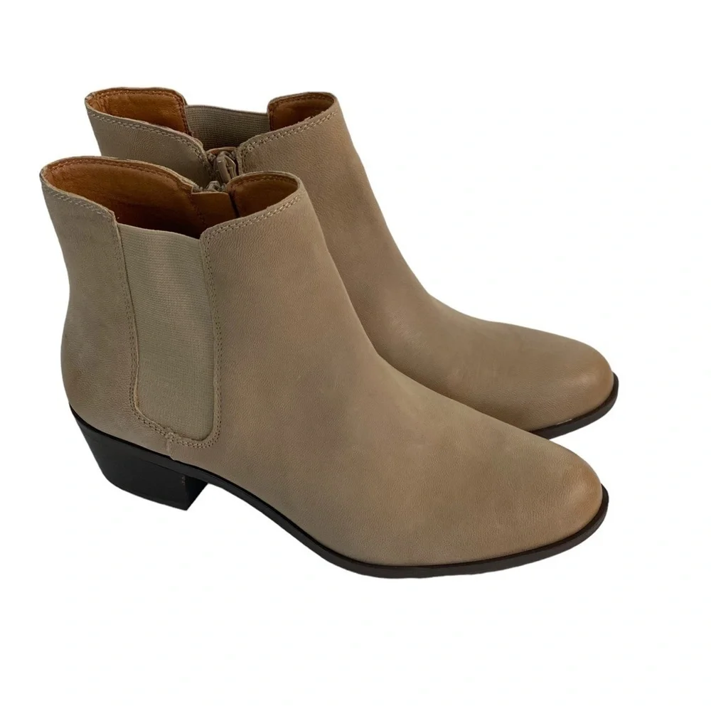 Lucky Brand Basal Bootie Sz 9